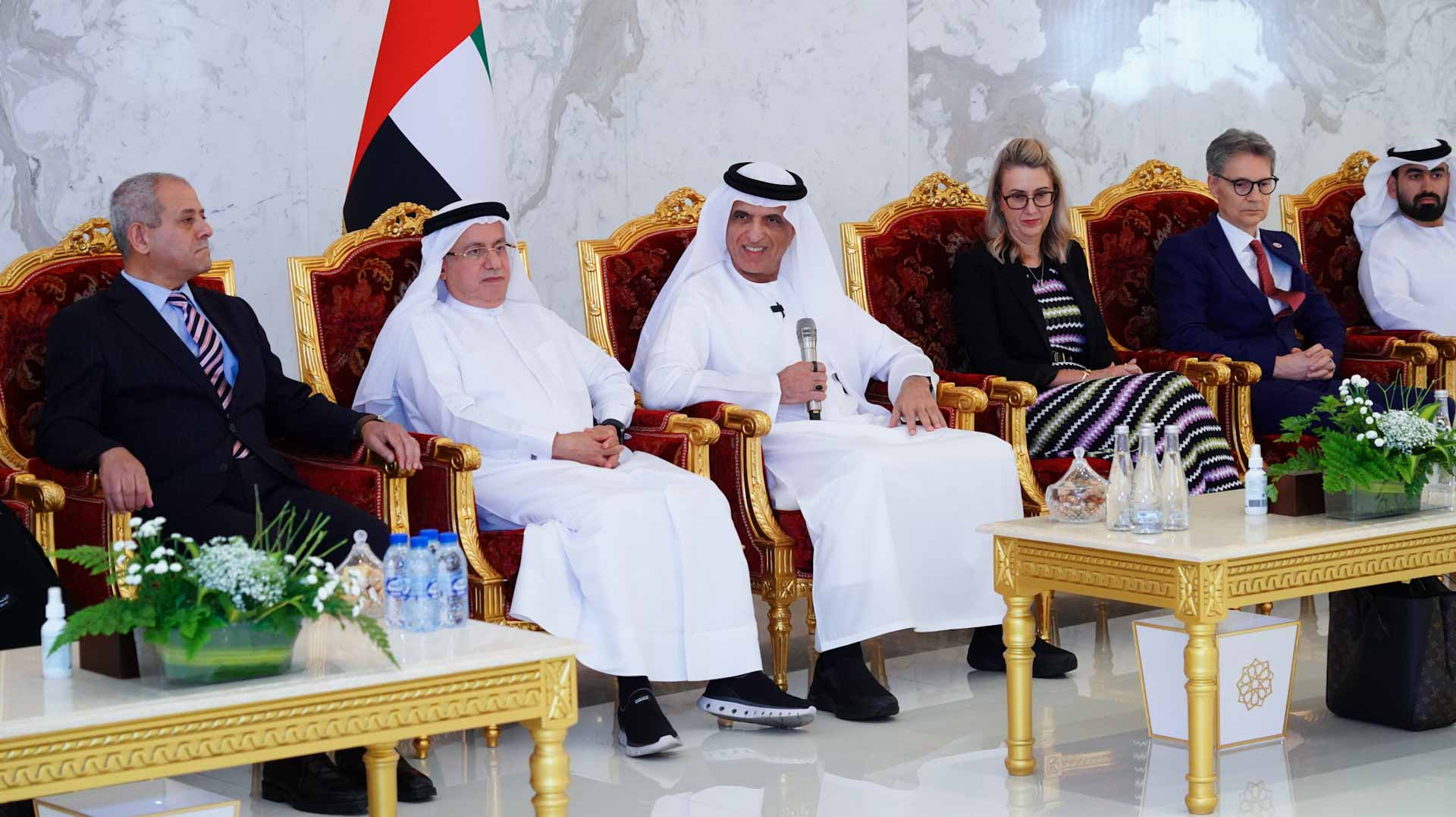 Image for the title: RAK Ruler receives graduates of Al Qasimi Fdn.’s Schs. Office 