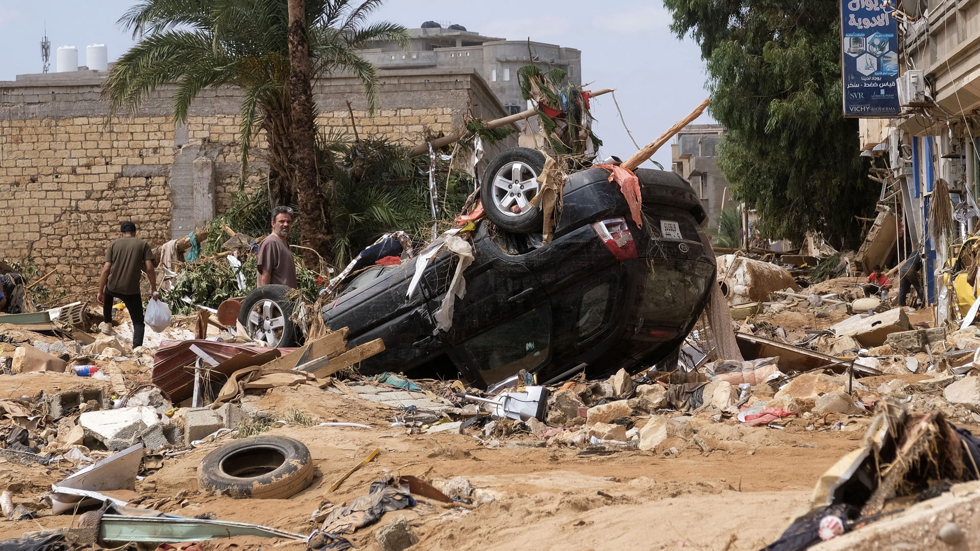 صورة بعنوان: ليبيا: مقتل 3840 شخصاً في الفيضانات منهم 400 أجنبي 