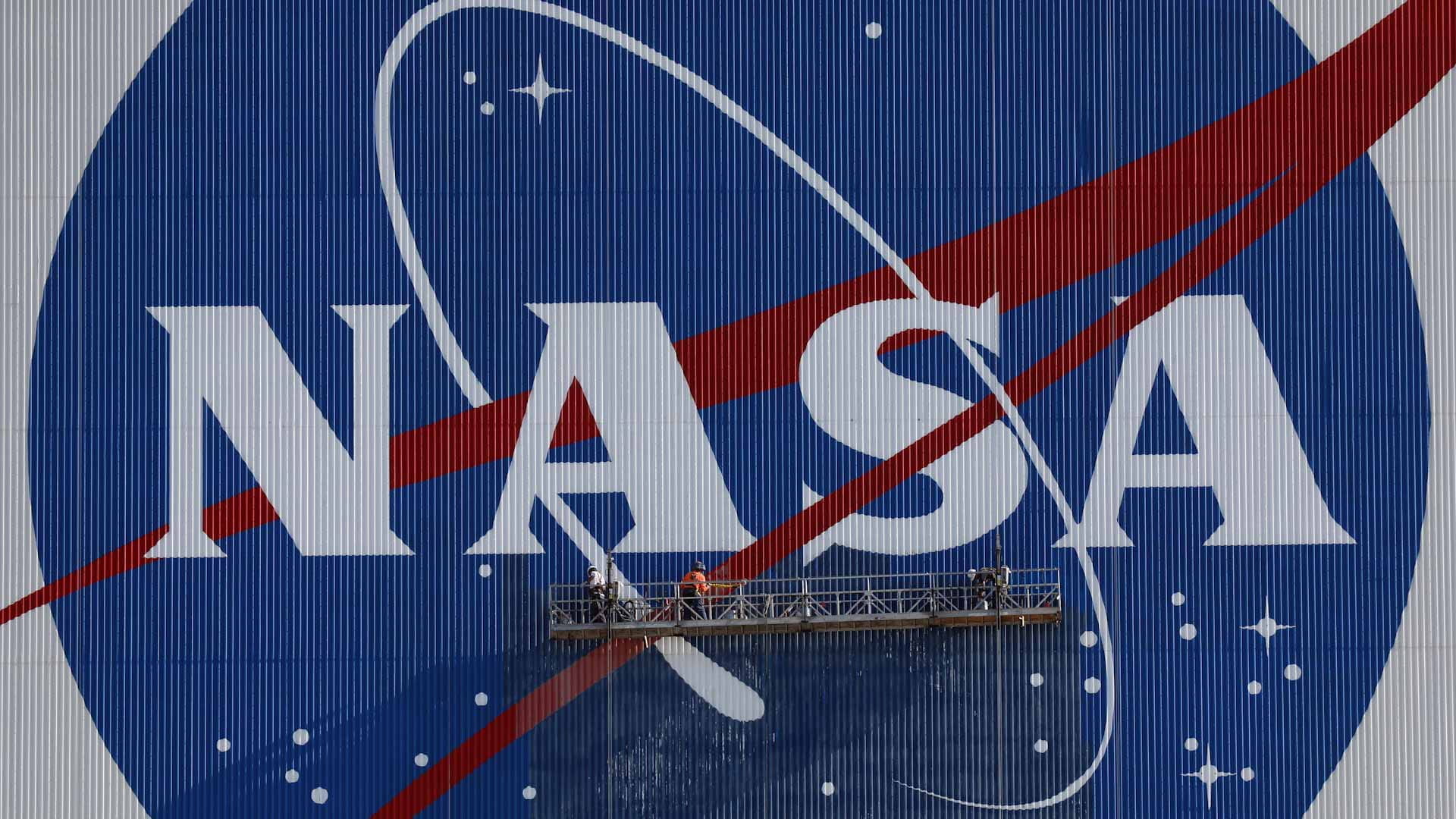 Image for the title: NASA to publish long-awaited UFO report 