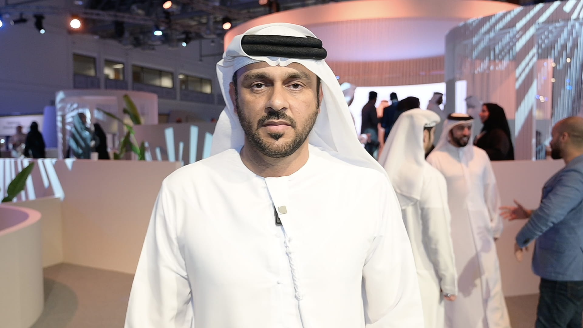 Image for the title: DSCD reviews roles of councils as a link between govt and society 