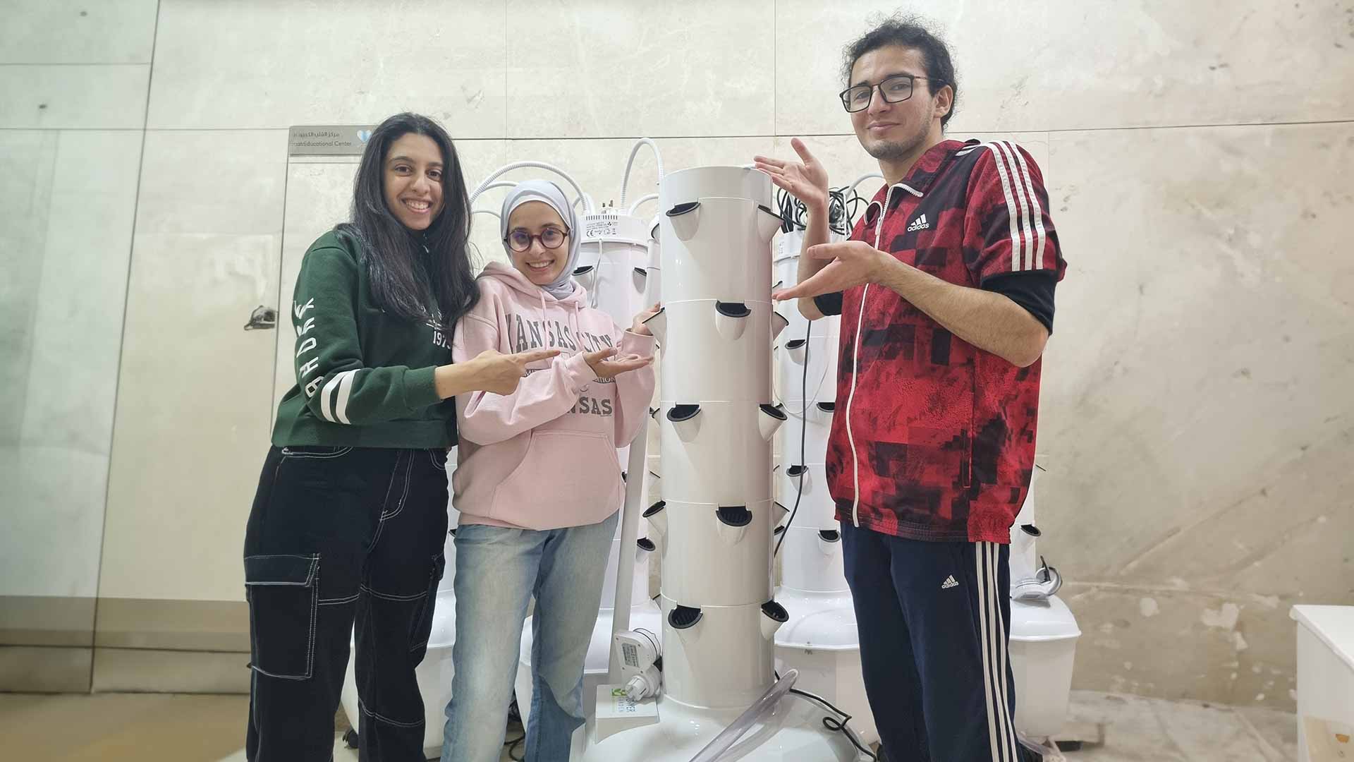 صورة بعنوان: "أميركية الشارقة" تطلق مشروعاً للزراعة المائية 