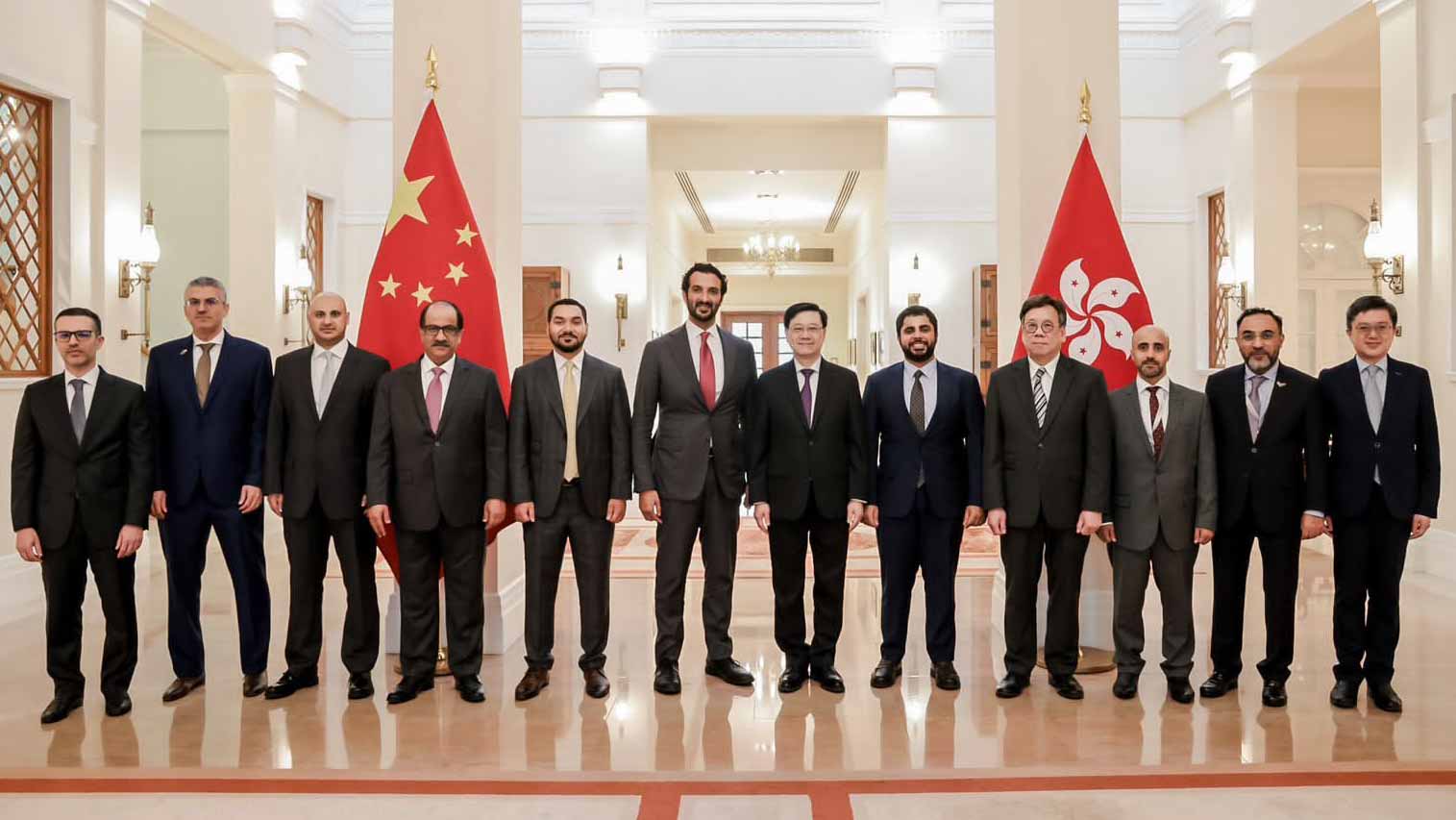 صورة بعنوان: الإمارات وهونغ كونغ تبحثان تعزيز التعاون ضمن مبادرة الحزام والطريق 