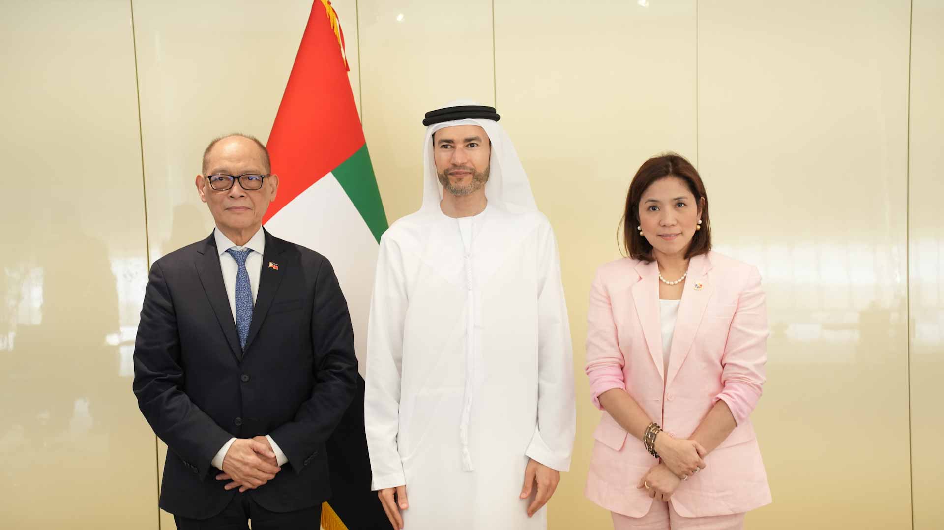 Image for the title: UAE, Philippines discuss strengthening relations 