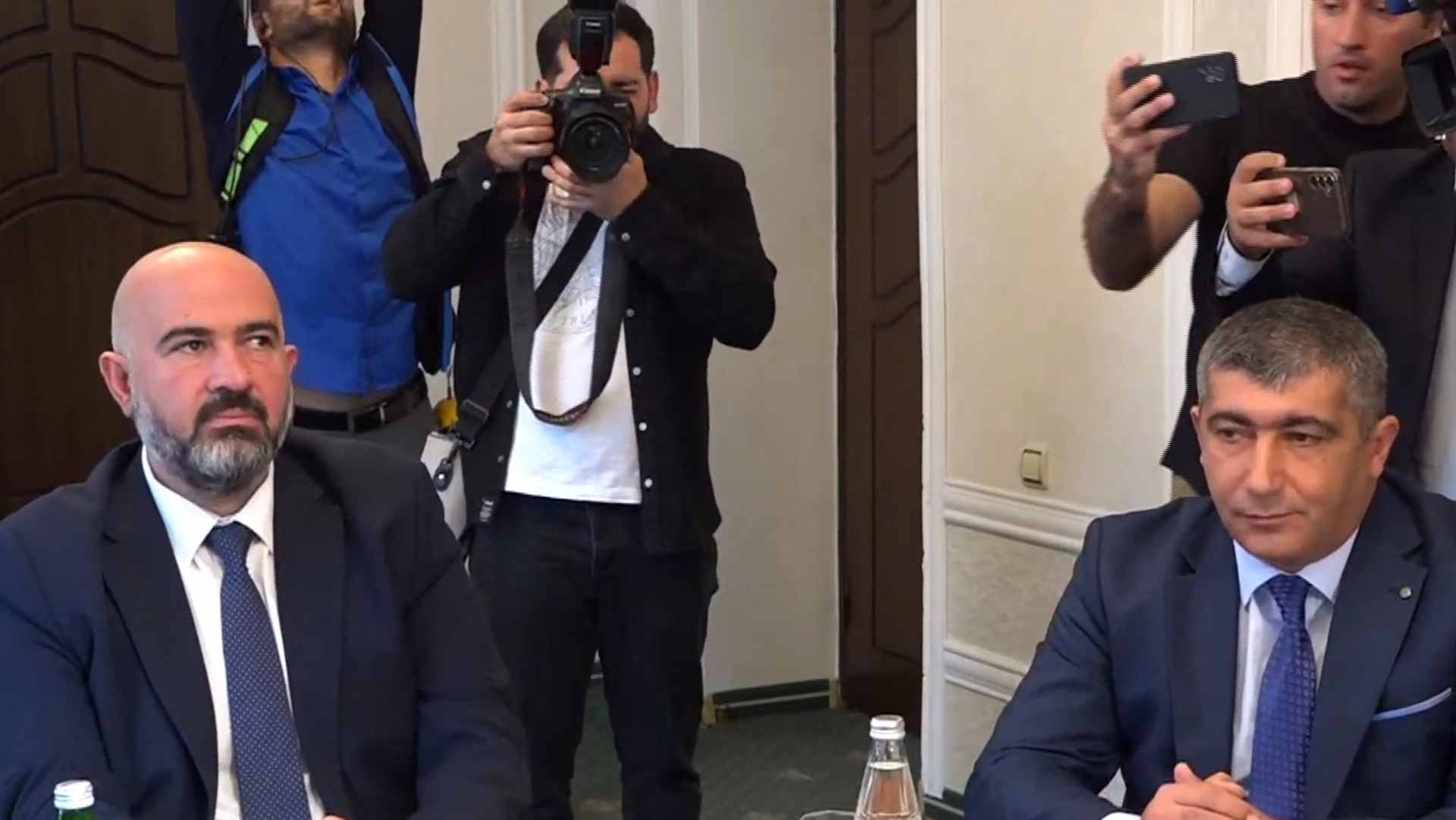 صورة بعنوان: بعد كسب جولة..أذربيجان المنتصرة تبحث سبل السلام مع انفصاليين أرمن  