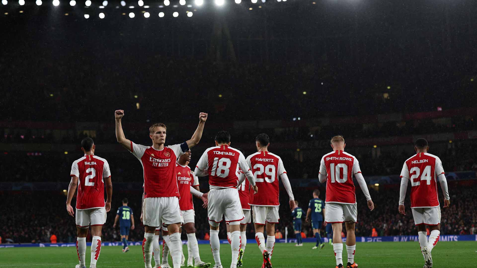 صورة بعنوان: أرسنال الإنجليزي يكتسح أيندهوفن في دوري أبطال أوروبا 