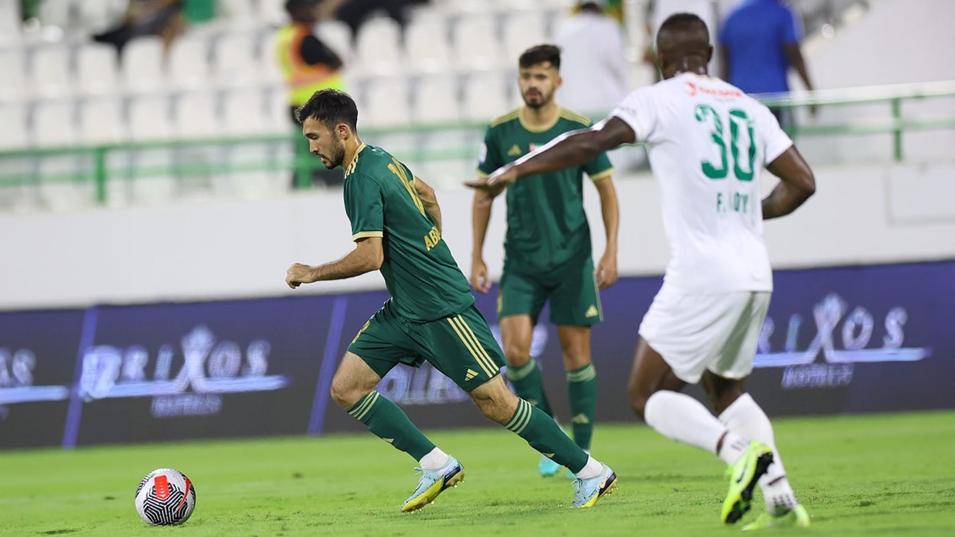 صورة بعنوان: الإمارات يحقق الفوز الأول هذا الموسم بدوري أدنوك للمحترفين 