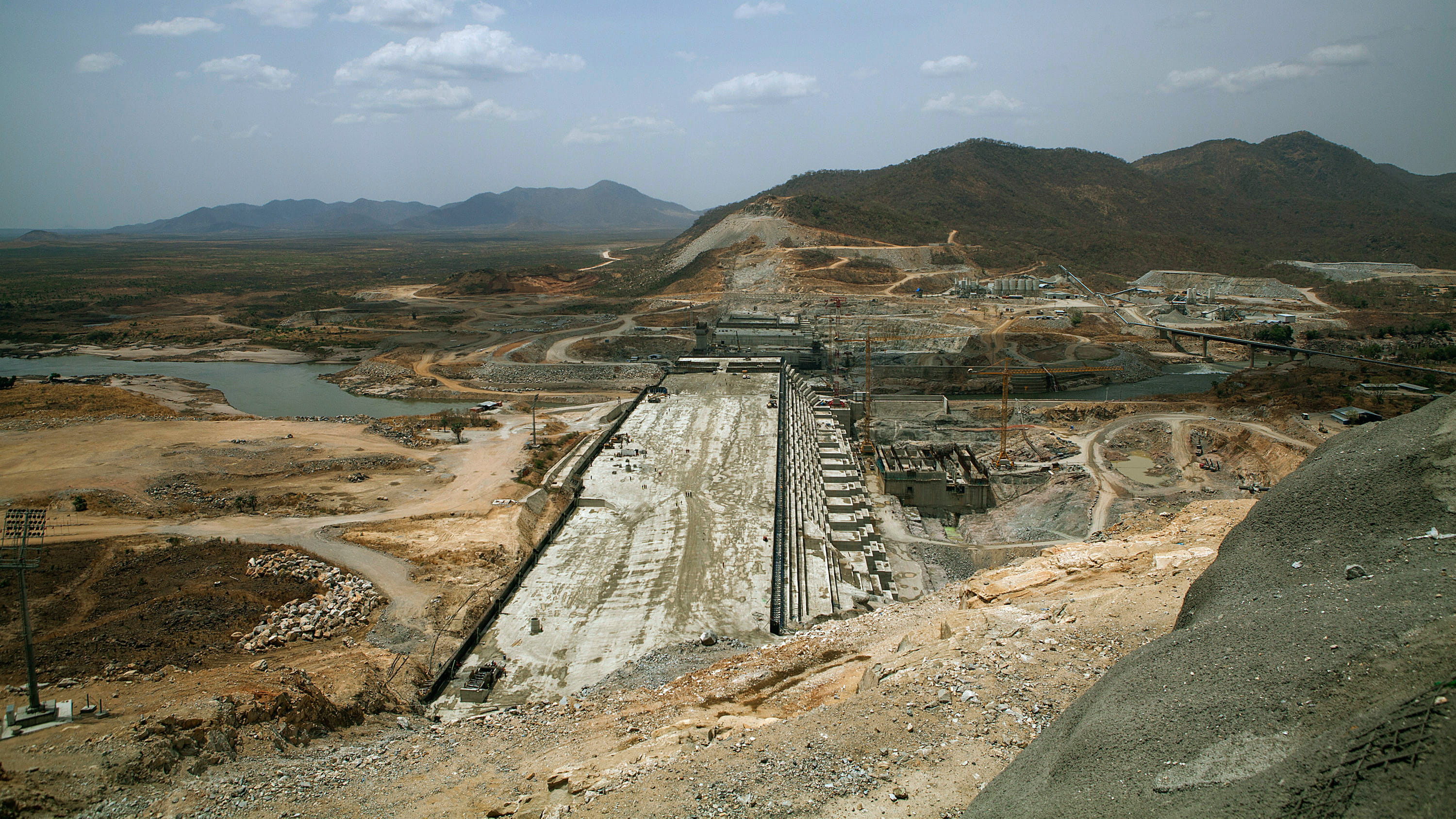 Image for the title: Ethiopia, Egypt, Sudan resume Nile dam talks 