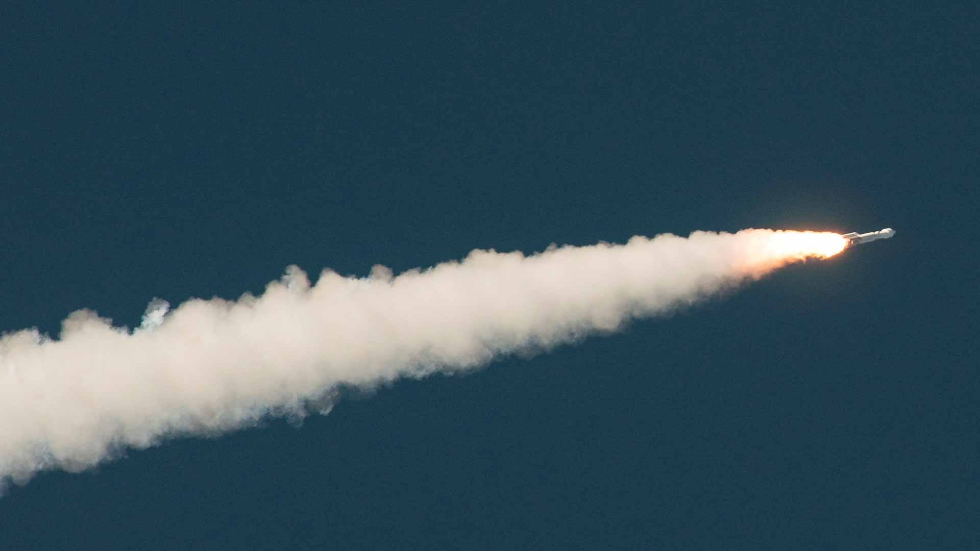 Image for the title: Capsule with NASA's first asteroid sample heads for Utah touchdown 