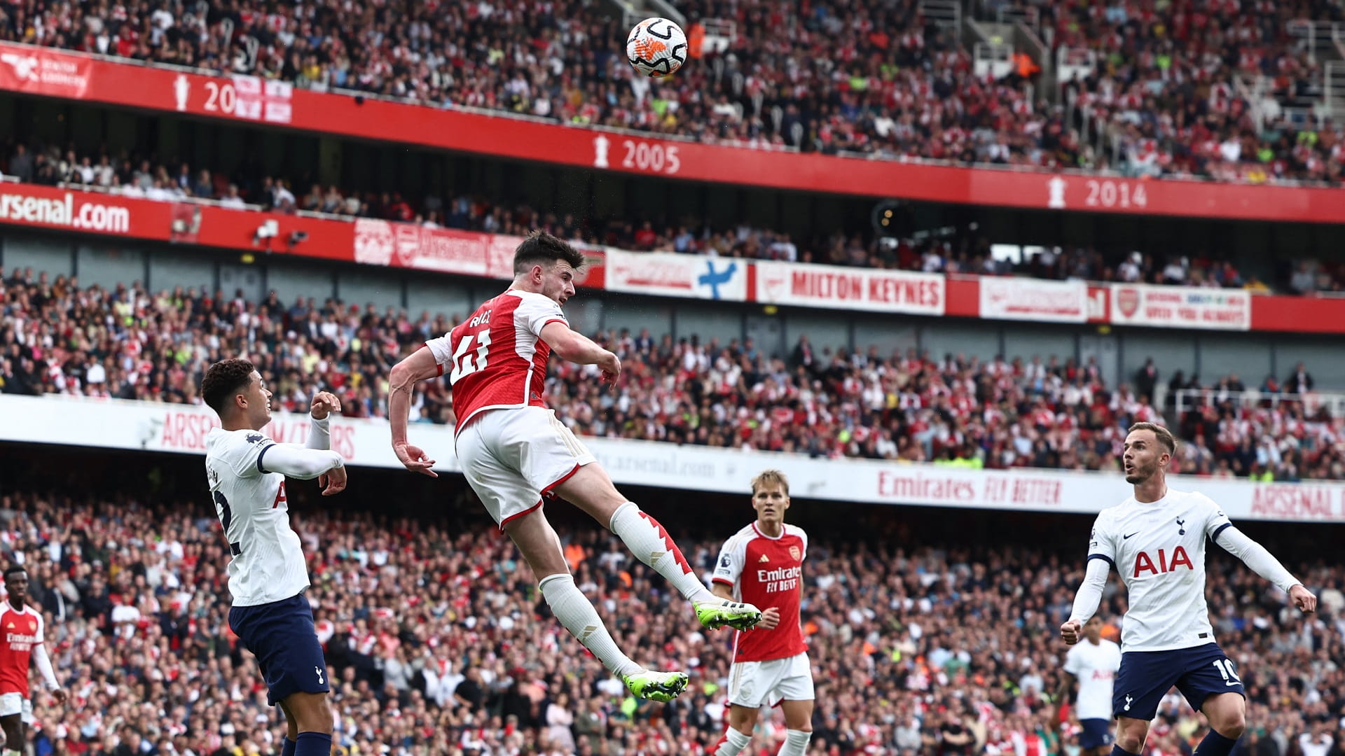 صورة بعنوان: التعادل الإيجابي يسيطر على قمة أرسنال وتوتنهام بالدوري الإنجليزي 