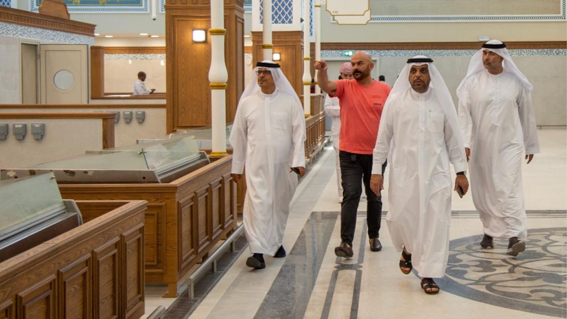 صورة بعنوان: "الشارقة لإدارة الأصول" تتفقد سير العمل في أسواق الجبيل الجديدة  