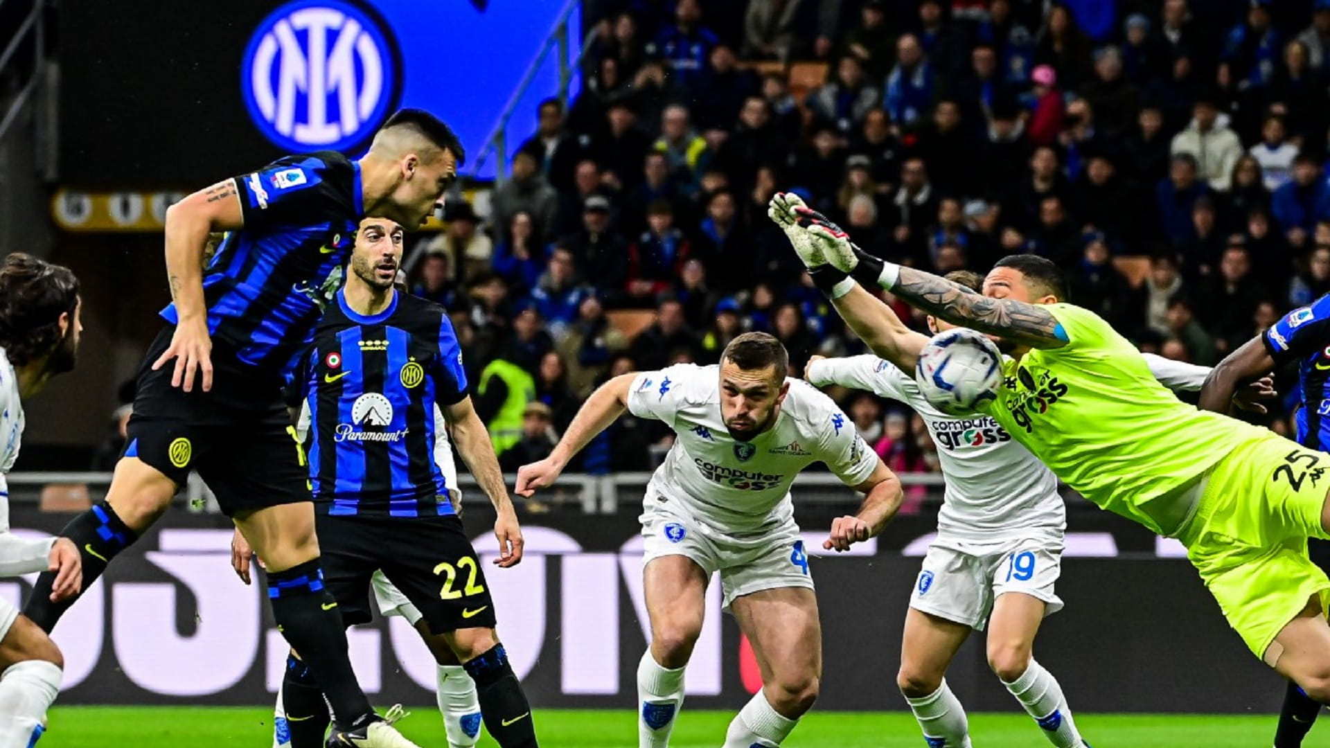 صورة بعنوان: إنتر ميلان يعزز صدارته للدوري الإيطالي 