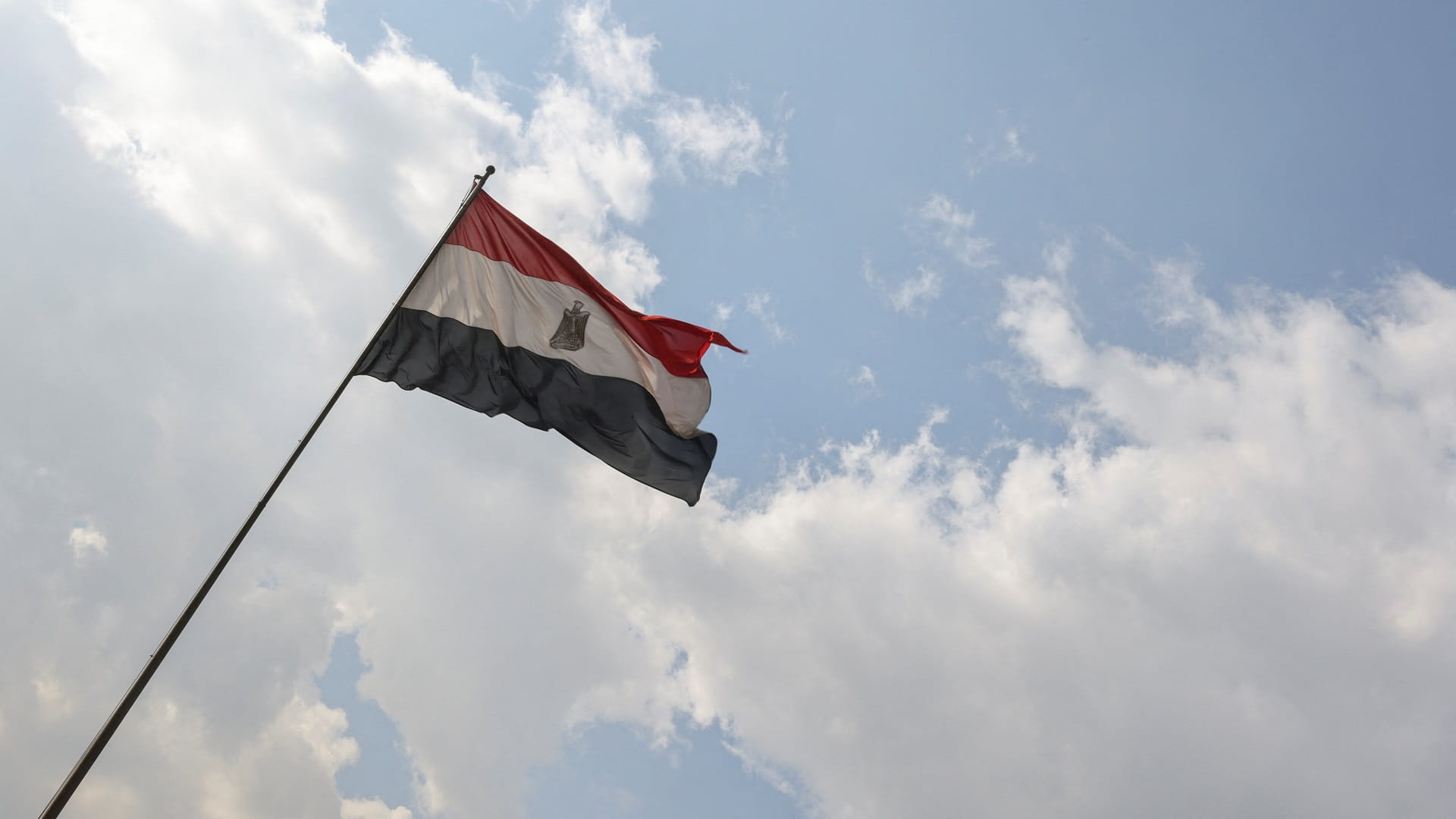 صورة بعنوان: مصر تدين الهجوم على موظفي إغاثة دوليين في قطاع غزة 