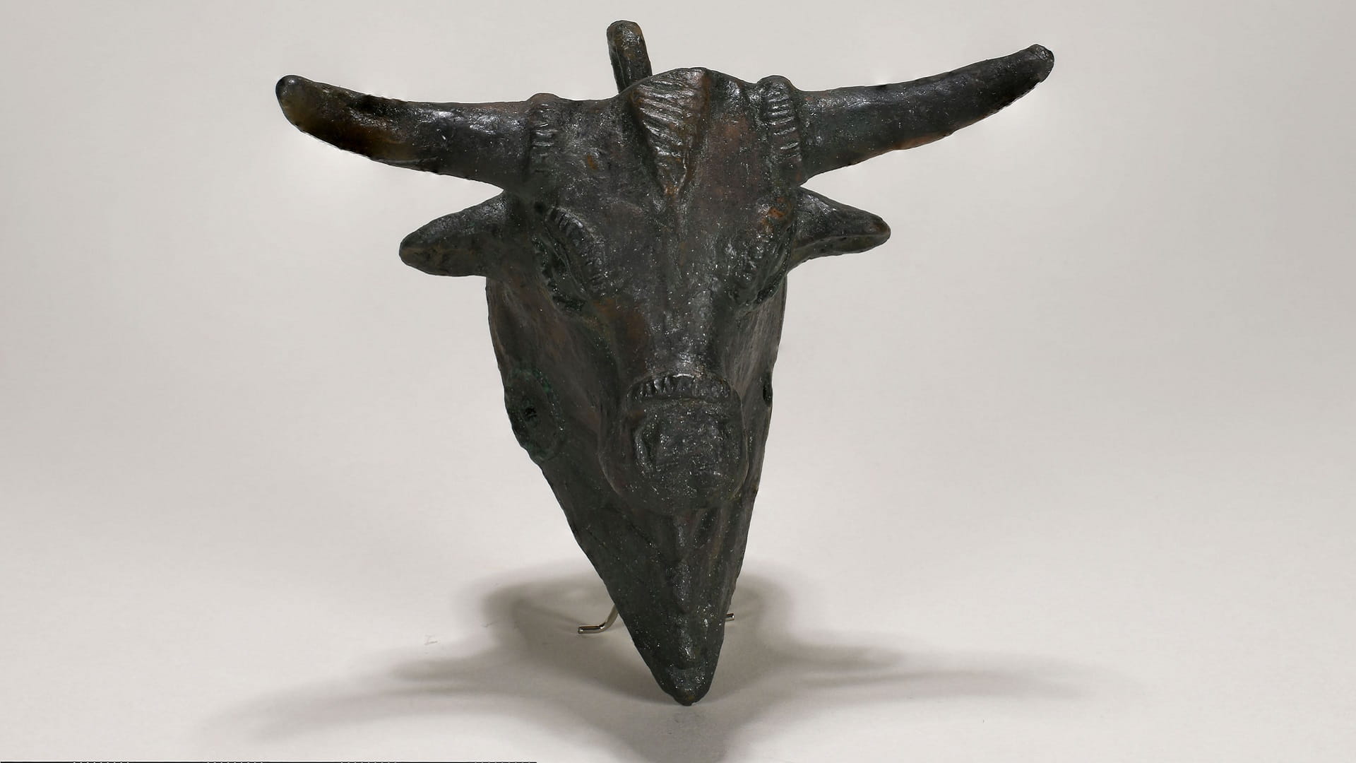 Image for the title: Sharjah Archaeology to showcase Discoveries in Uzbekistan 