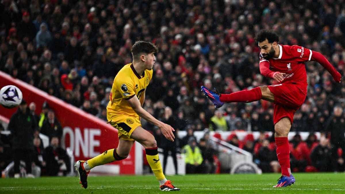 صورة بعنوان: ليفربول يستعيد قمة الدوري الإنجليزي الممتاز 