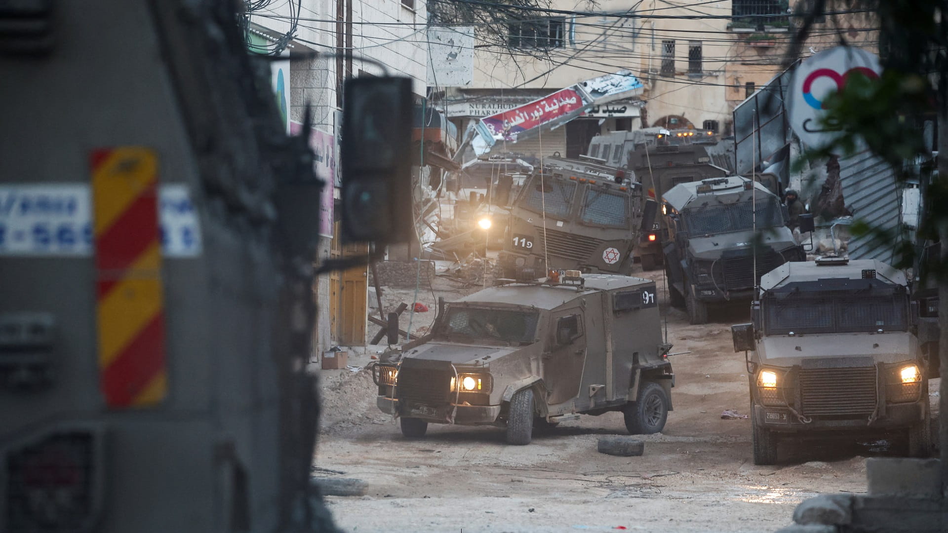 صورة بعنوان: الصحة الفلسطينية: القوات الإسرائيلية قتلت 13 فلسطينياً في مداهمة 