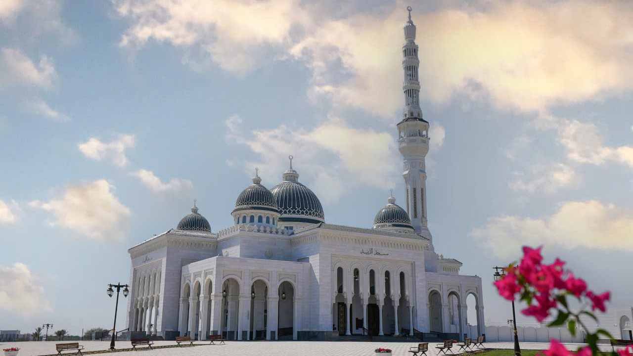 صورة بعنوان: "إسلامية الشارقة" تخصص 632 مصلى وجامع لصلاة عيد الفطر 