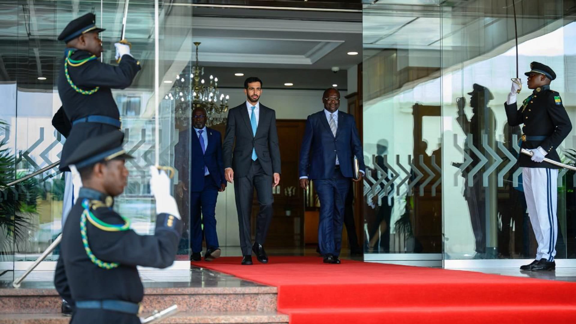 Image for the title: Shakhboot bin Nahyan meets Gabon’s Transitional President 