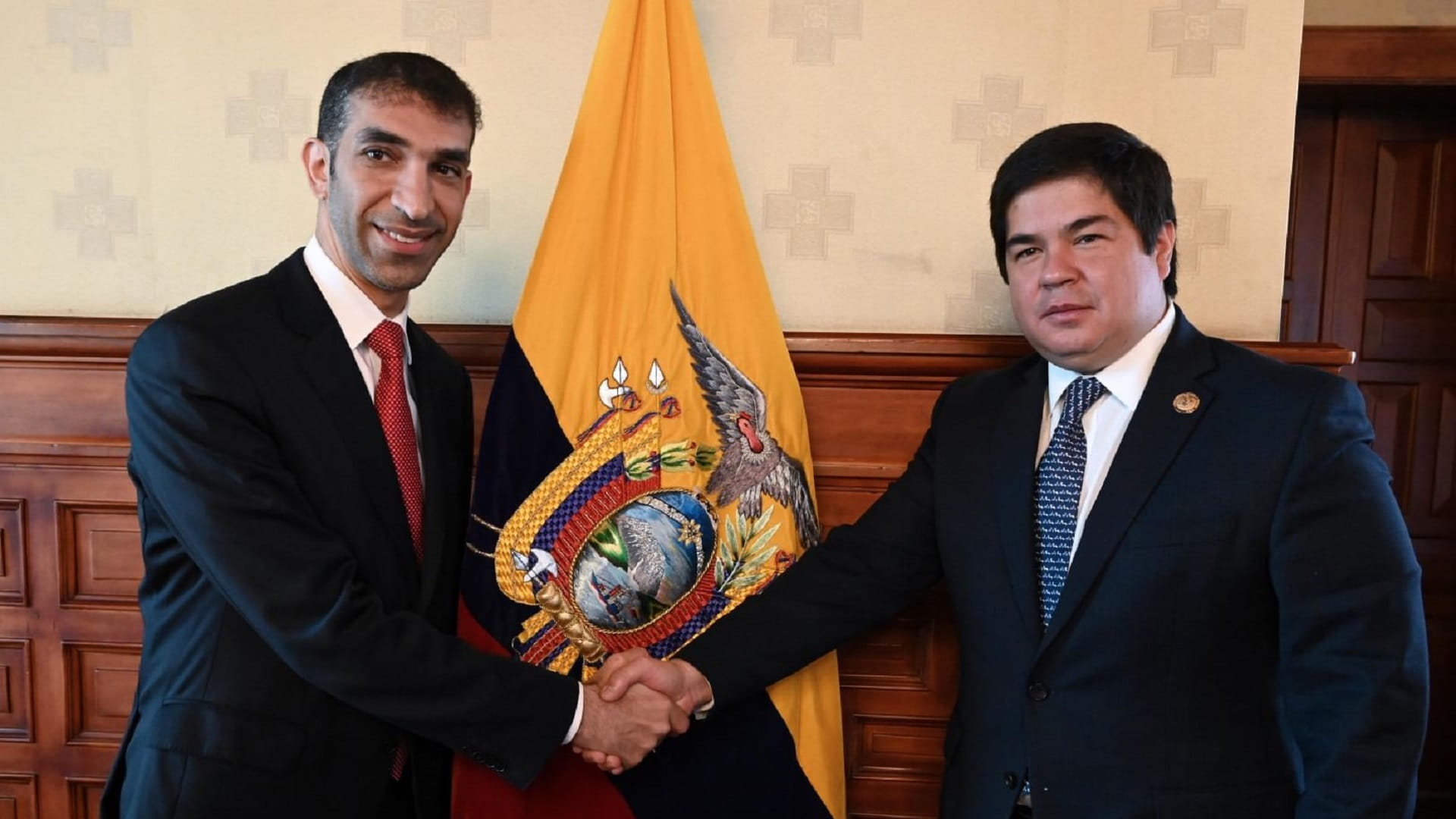 صورة بعنوان: الإمارات والإكوادور تبحثان تعزيز التكامل الاقتصادي 