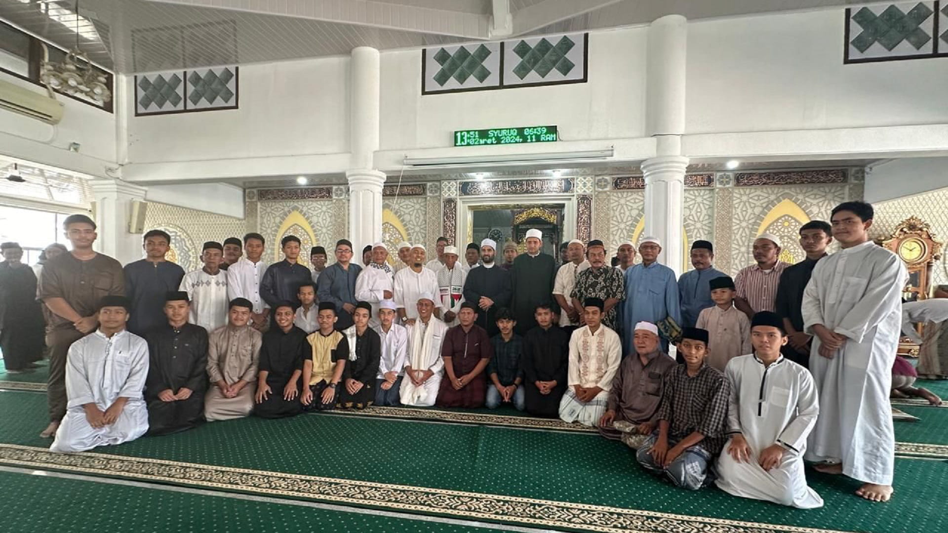 Image for the title: MCE missions conclude revival of Ramadan rituals 