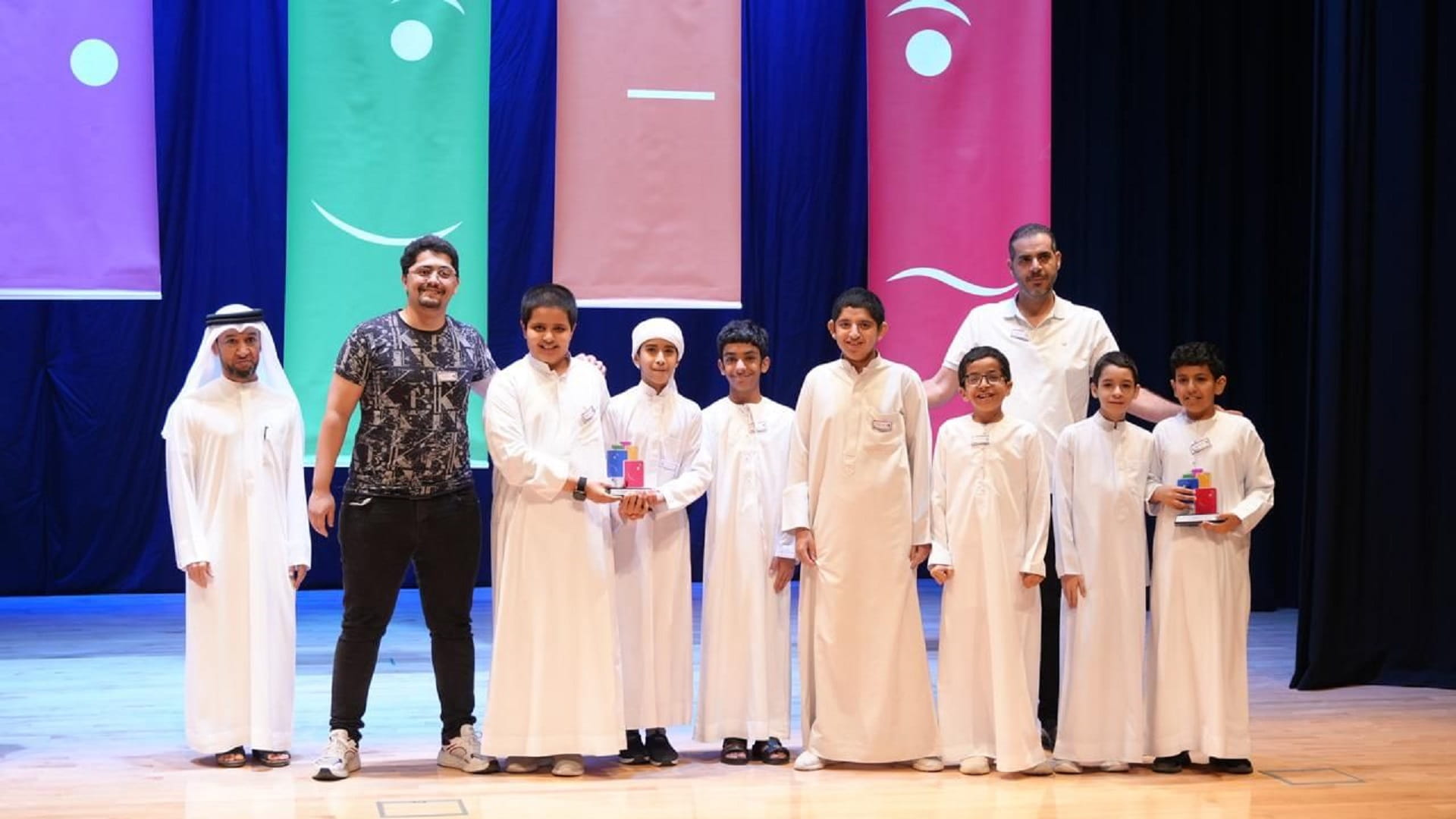 صورة بعنوان: 5 عروض من المنطقة الوسطى تتأهل لختام مهرجان الشارقة للمسرح المدرسي 