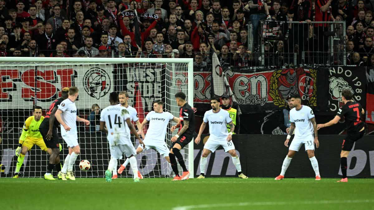 صورة بعنوان: باير ليفركوزن الألماني يقترب من نصف نهائي الدوري الأوروبي 