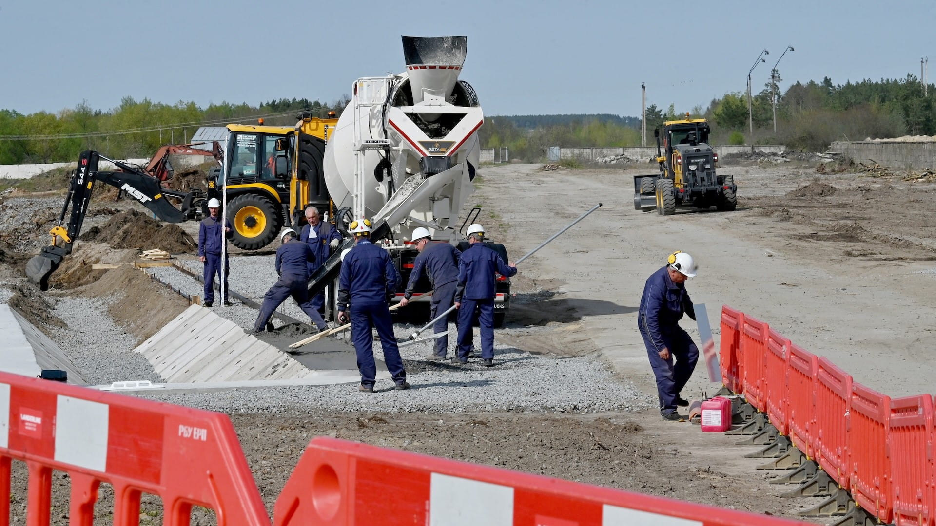 صورة بعنوان: أوكرانيا تبدأ بناء مفاعلين نوويين بتصميم أميركي 