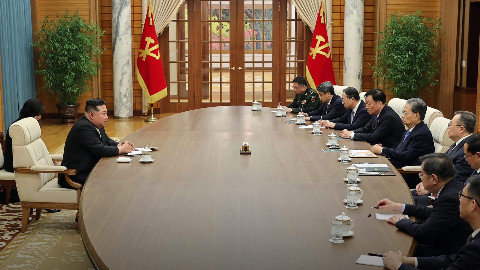 صورة بعنوان: لردع أميركا..الصين وكوريا الشمالية توثقان علاقتهما المتينة أصلاً 