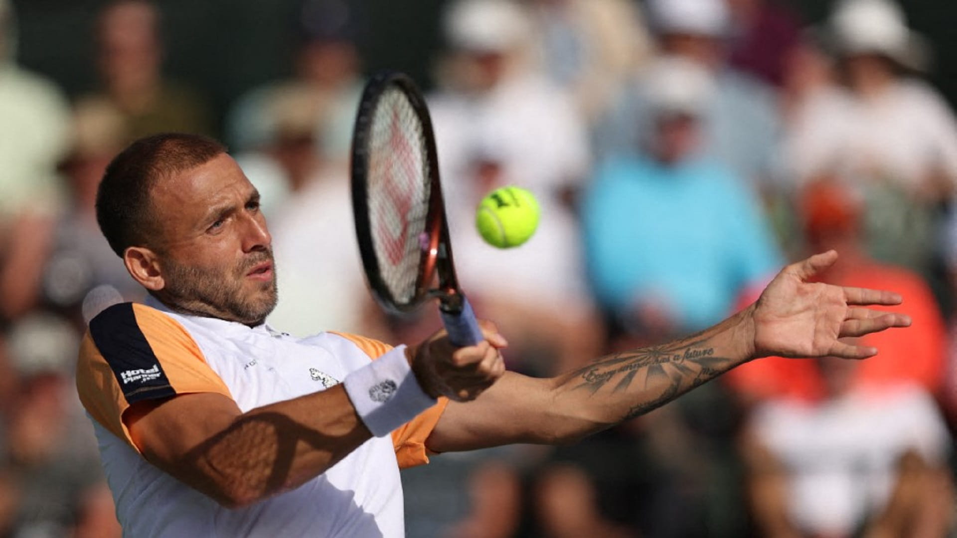 صورة بعنوان: البريطاني إيفانز يودع بطولة برشلونة للتنس 