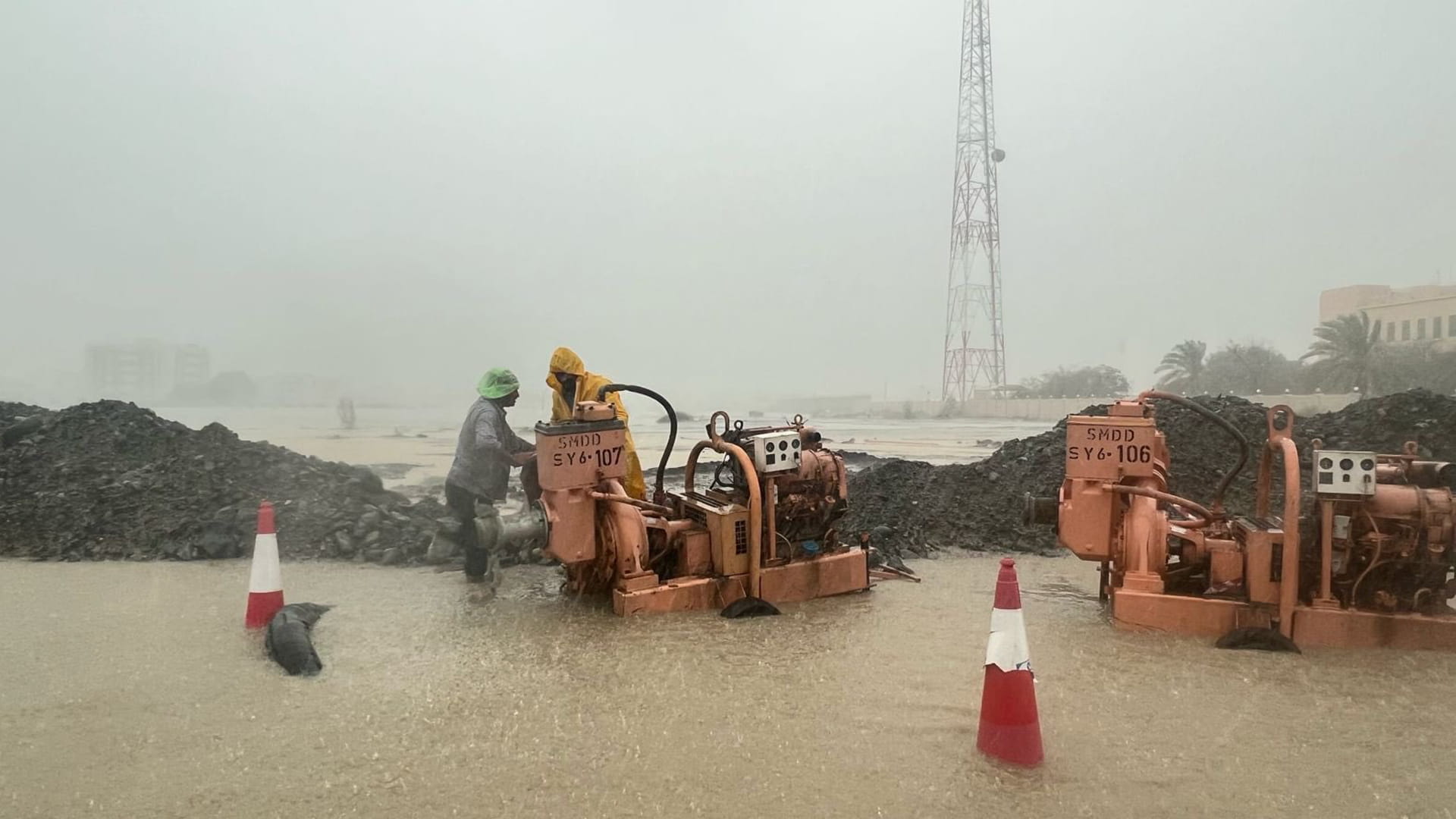 Image for the title: Sharjah emergency and crisis teams' brave weather response 