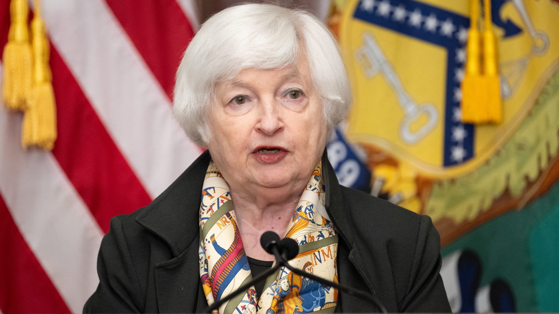 صورة بعنوان: وزيرة الخزانة الأميركية تحذر من تشديد واشنطن للعقوبات على إيران  