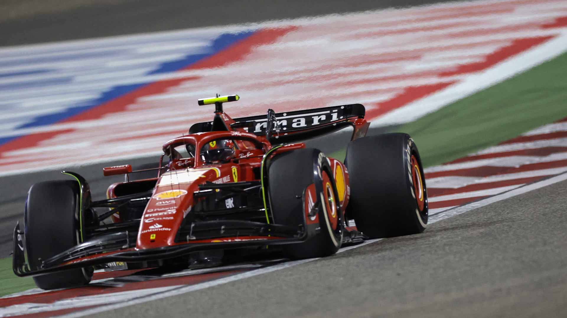 صورة بعنوان: سيارات الفورمولا 1 تحمي البيئة بقطع مصنوعة بطباعة ثلاثية الأبعاد 