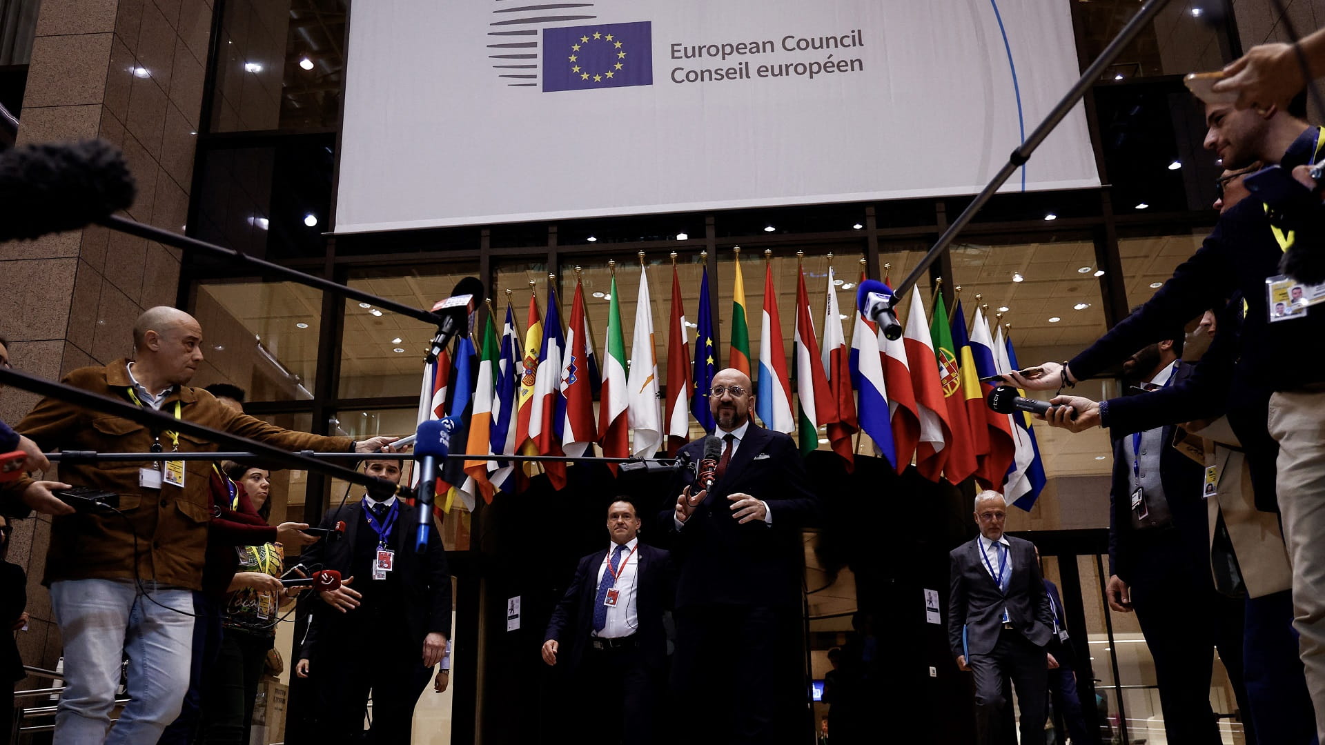 Image for the title: EU seeks to take on China, US to reverse economic decline 