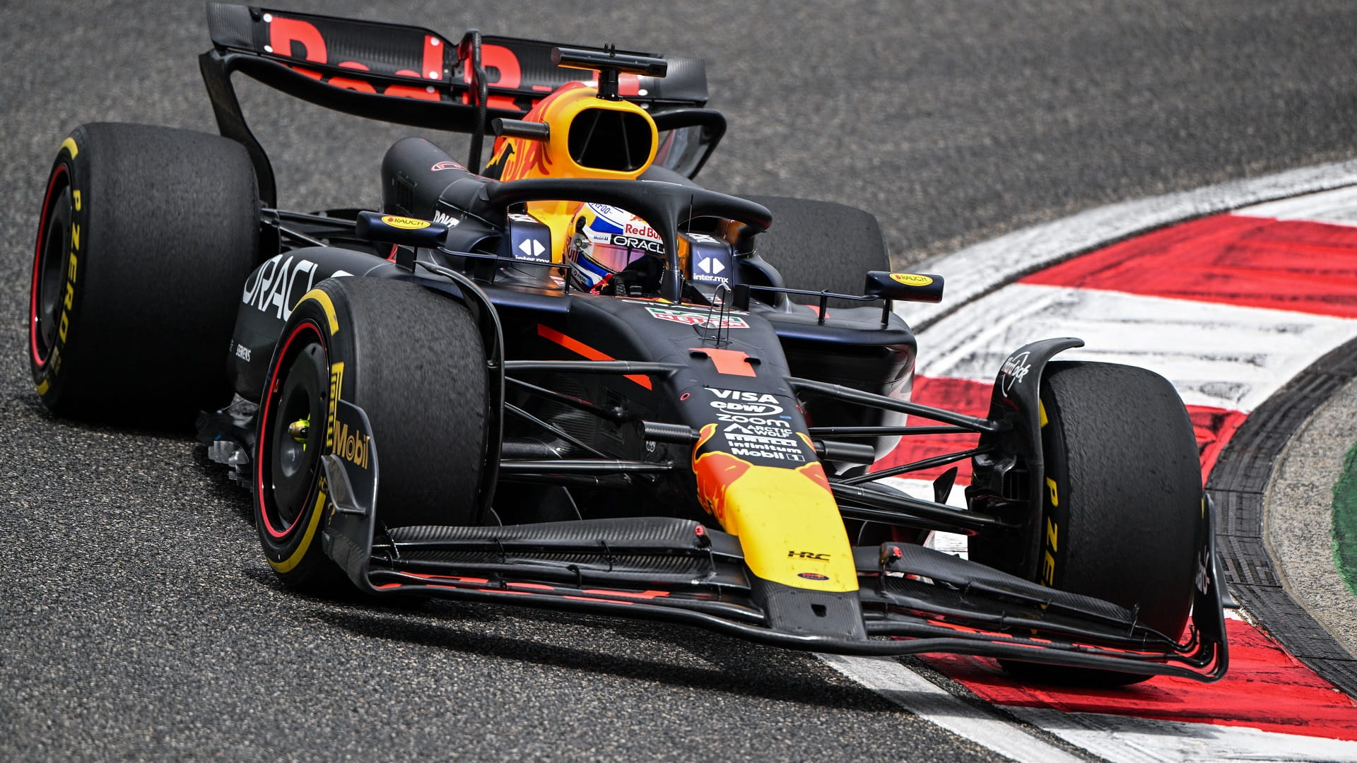 Image for the title: Verstappen blasts past Hamilton to win Chinese GP sprint 