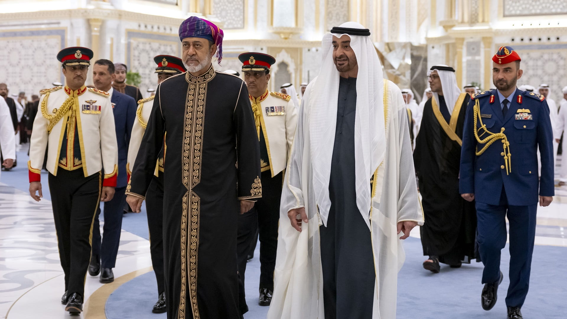 Image for the title: UAE President holds dinner banquet in honour of Oman’s Sultan 