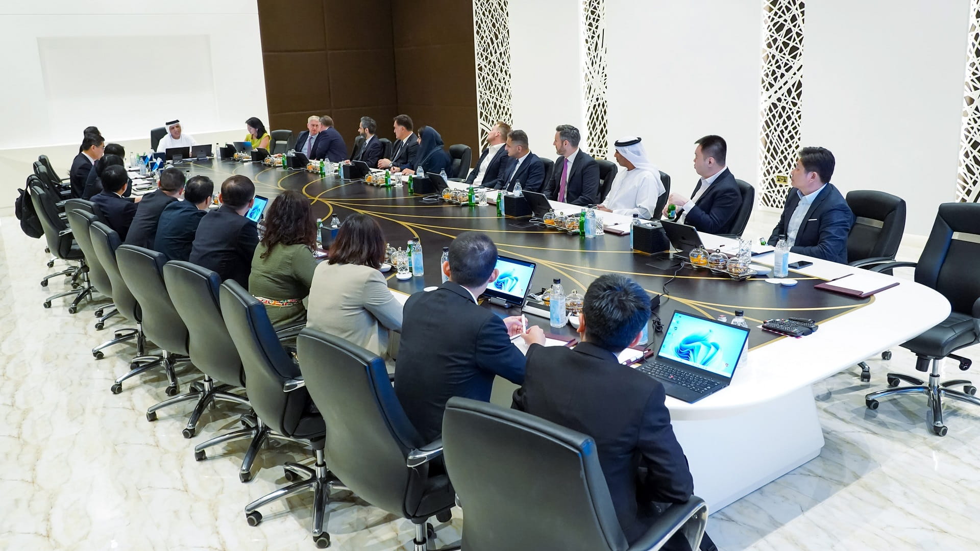 Image for the title: RAK Ruler receives Mayor of China's Dongguan City 