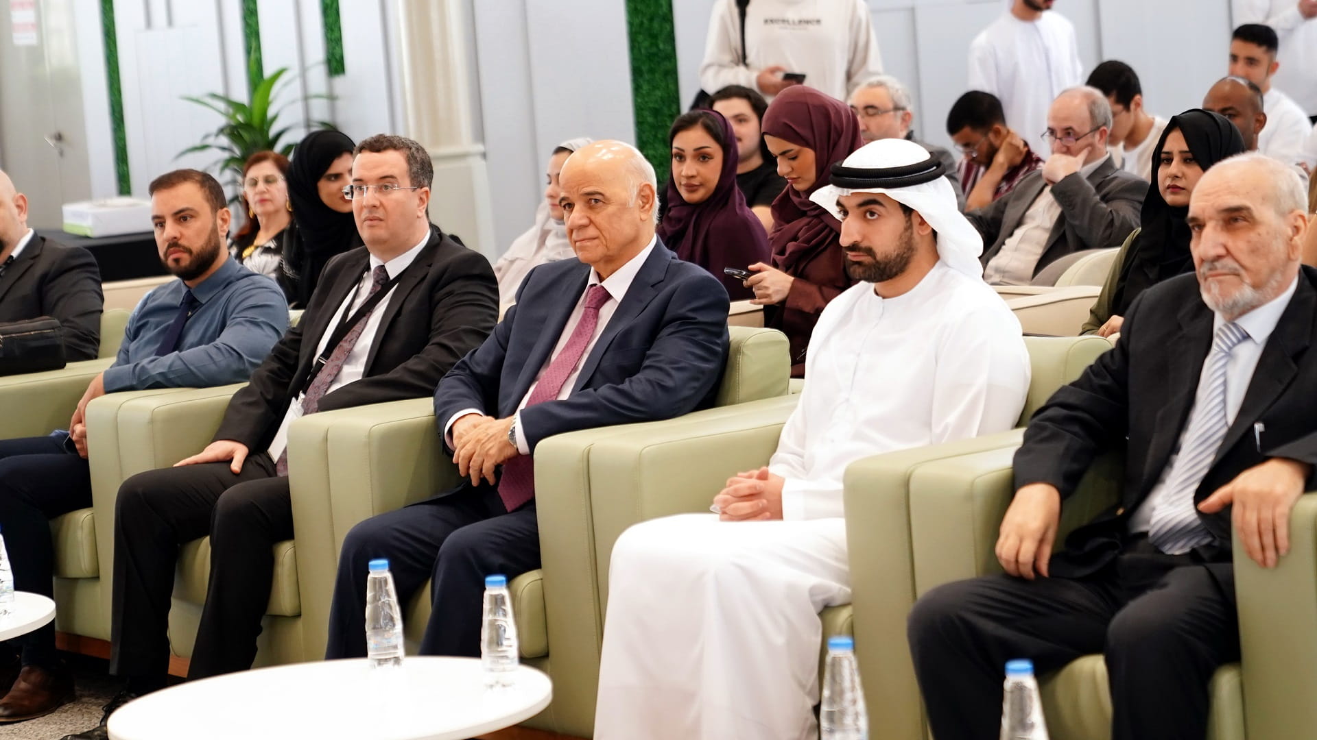 صورة بعنوان: جامعة الشارقة تنظم نـدوة عن التجارة الإلكترونـية والأمن السيبراني 