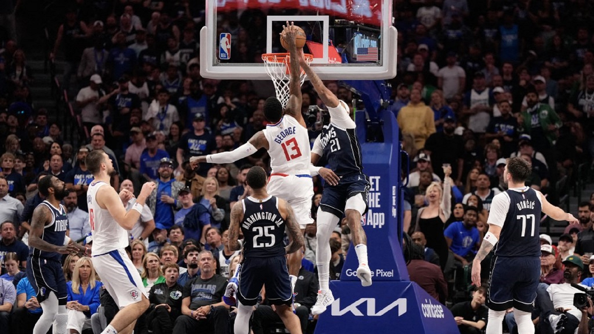 صورة بعنوان: مافريكس يتخطى كليبرز في دوري كرة السلة الأميركي 