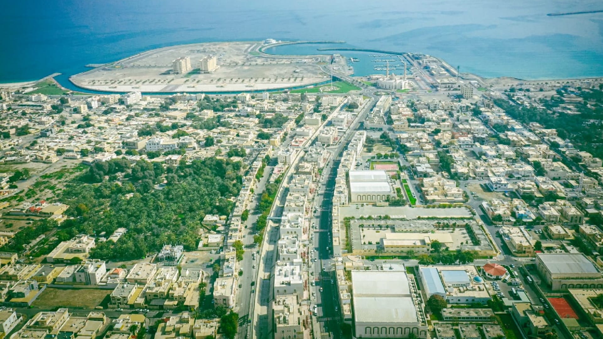 صورة بعنوان: 332.4مليون درهم تداولات بمدن الوسطى والشرقية بالشارقة بالربع الأول 