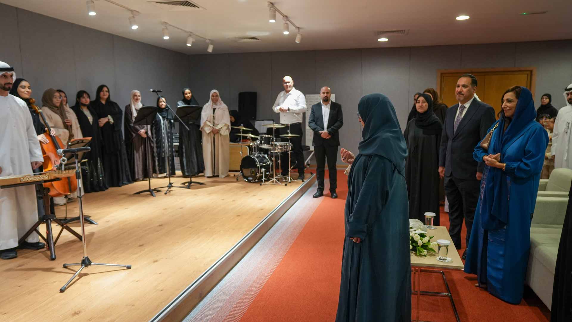 صورة بعنوان: جواهر القاسمي تفتتح "مركز ربع قرن للموسيقى" في ضاحية مغيدر 