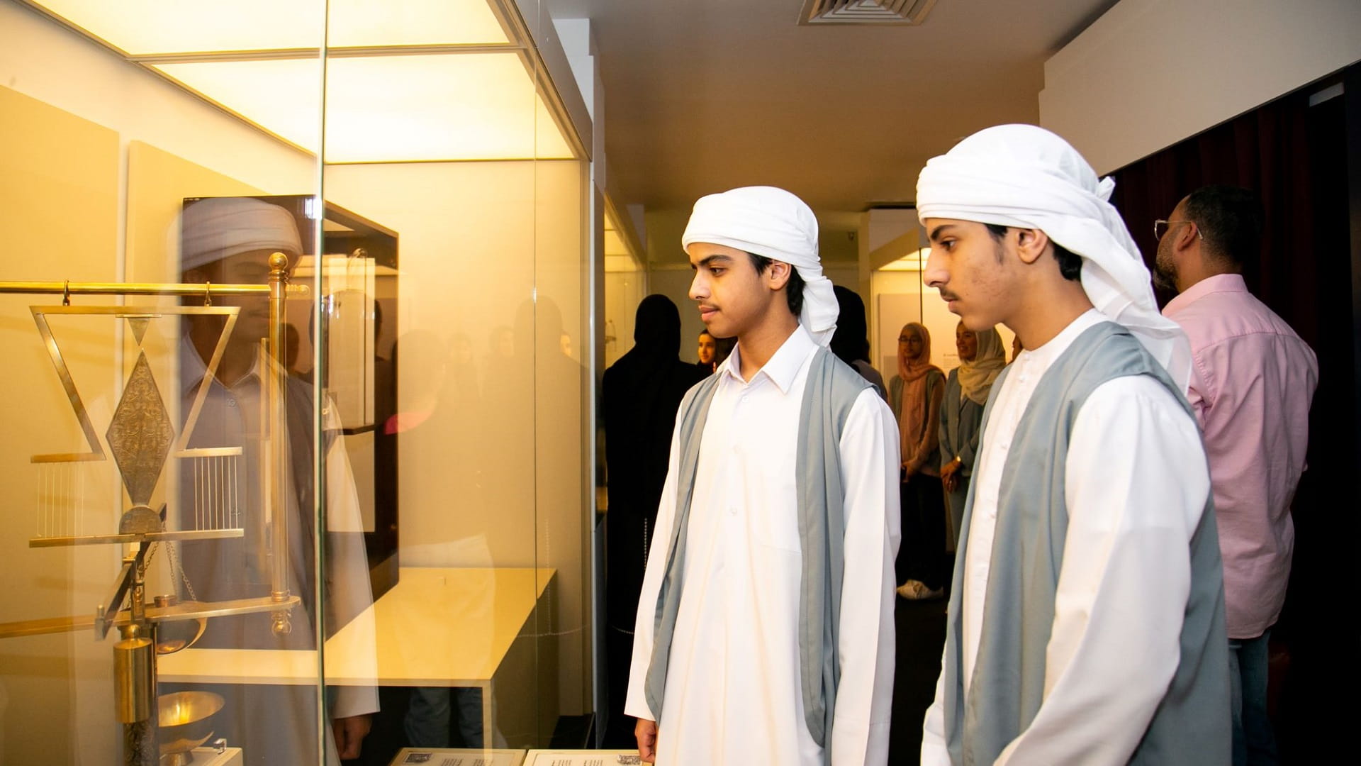 صورة بعنوان: هيئة الشارقة للمتاحف تمكّن الشباب ببرامج ومبادرات نوعية ومبتكرة 