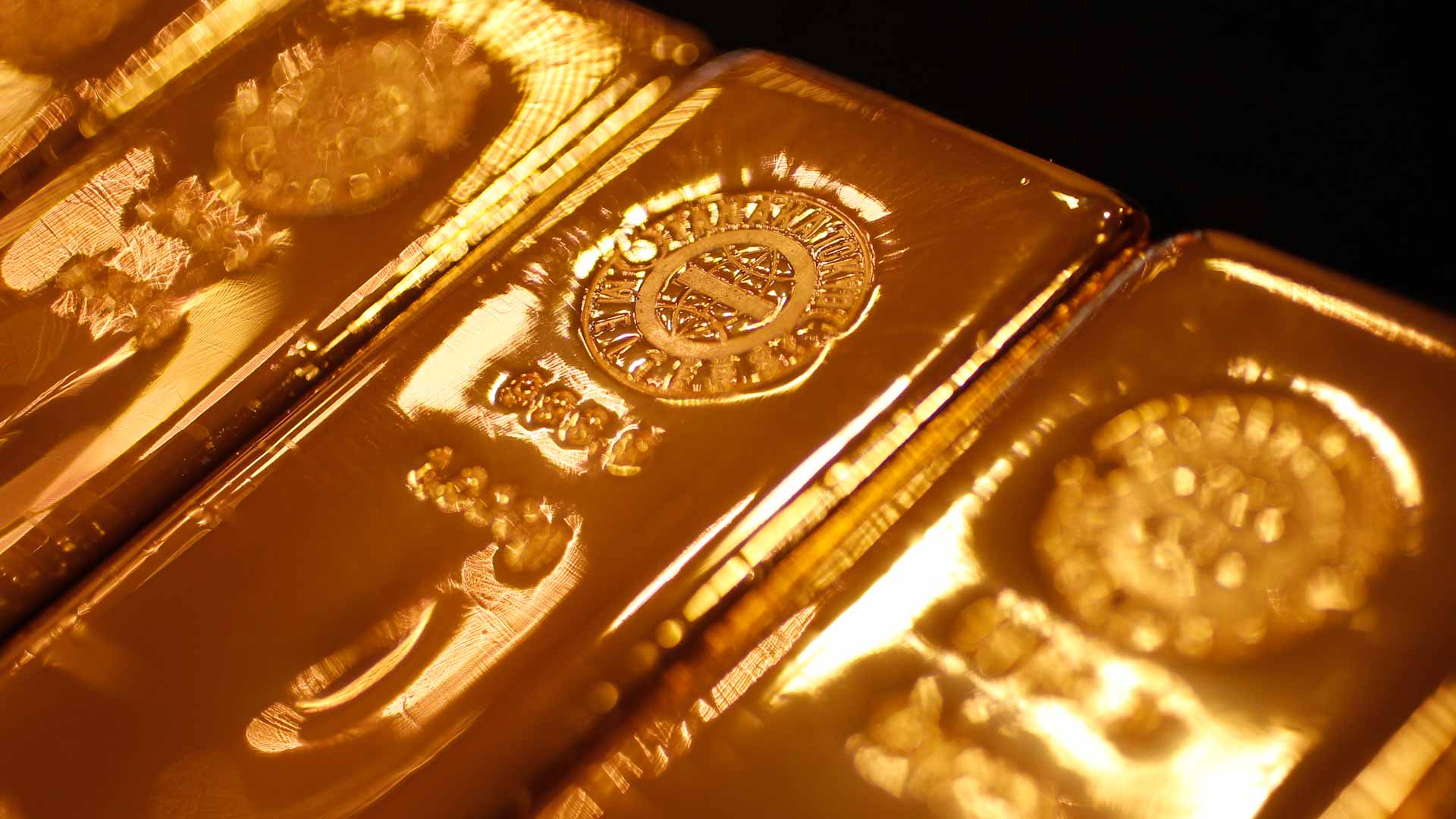 صورة بعنوان: المعدن النفيس يزداد تألقاً وسط انتظار بيانات التضخم الأميركية 