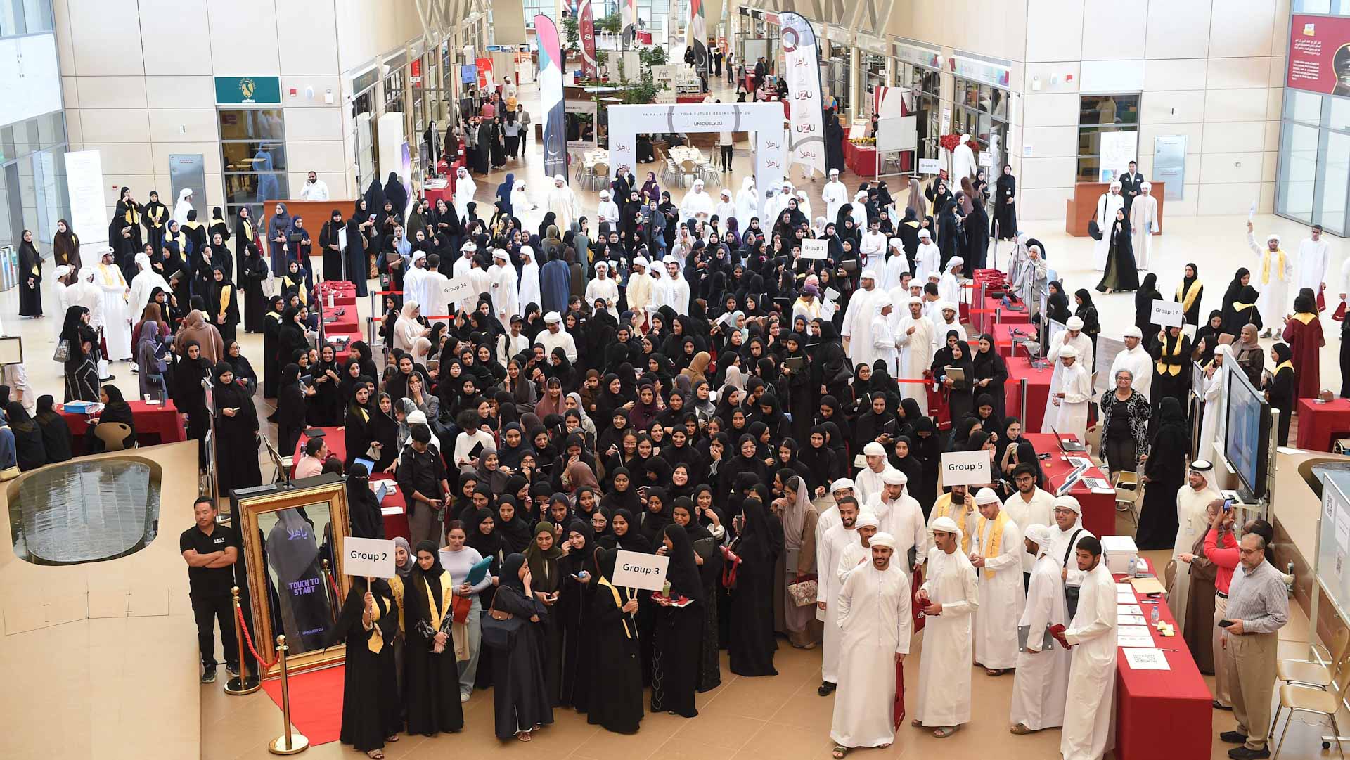 صورة بعنوان: جامعة زايد تستقبل طلابها الجدد للعام الأكاديمي 2024/2025 