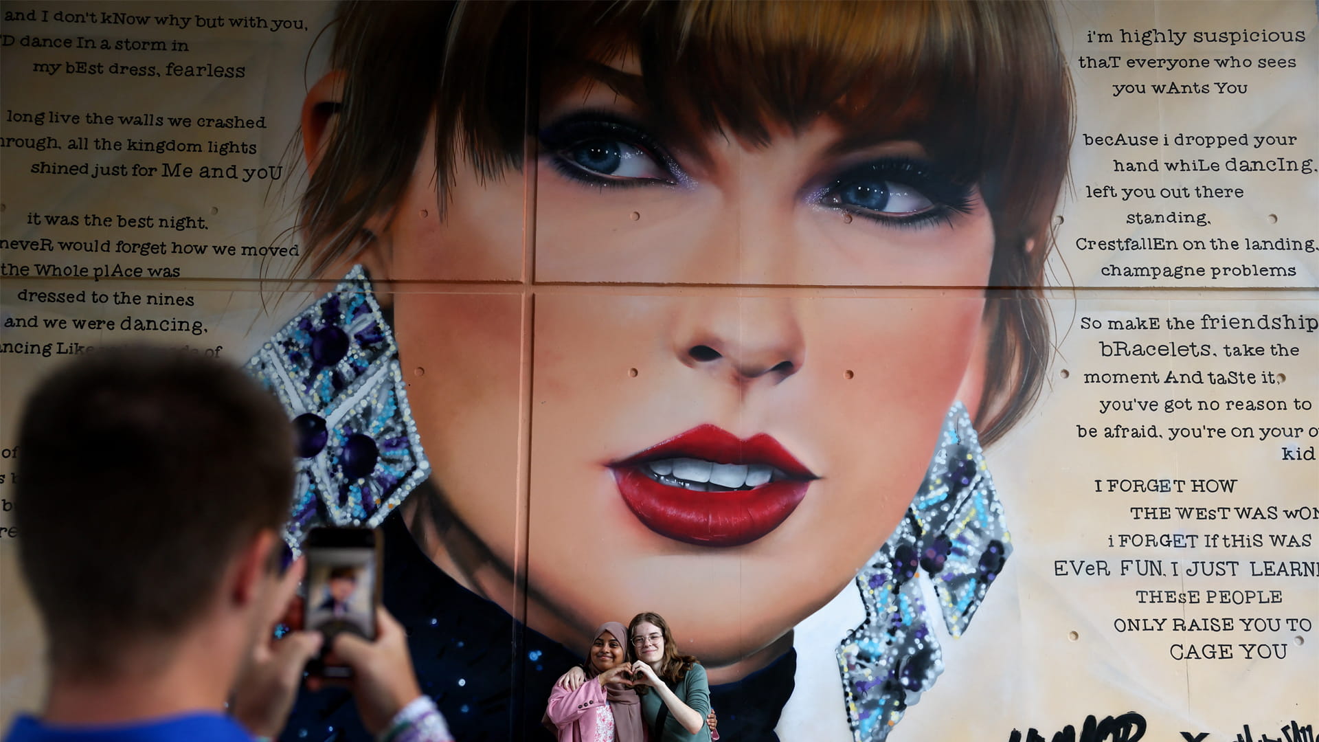 تيلور سويفت 