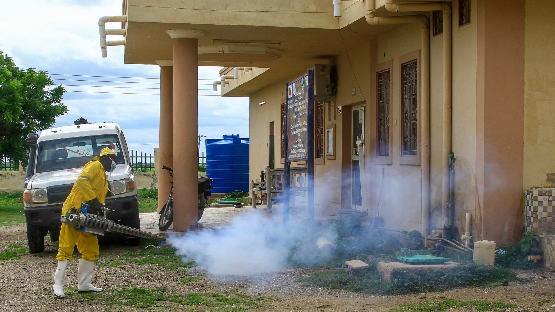 Image for the title: WHO warns of new wave of cholera epidemic in Sudan 