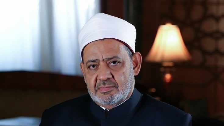 صورة بعنوان: شيخ الأزهر يؤكد أهمية التعاون مع الهيئات الدينية في الإمارات 