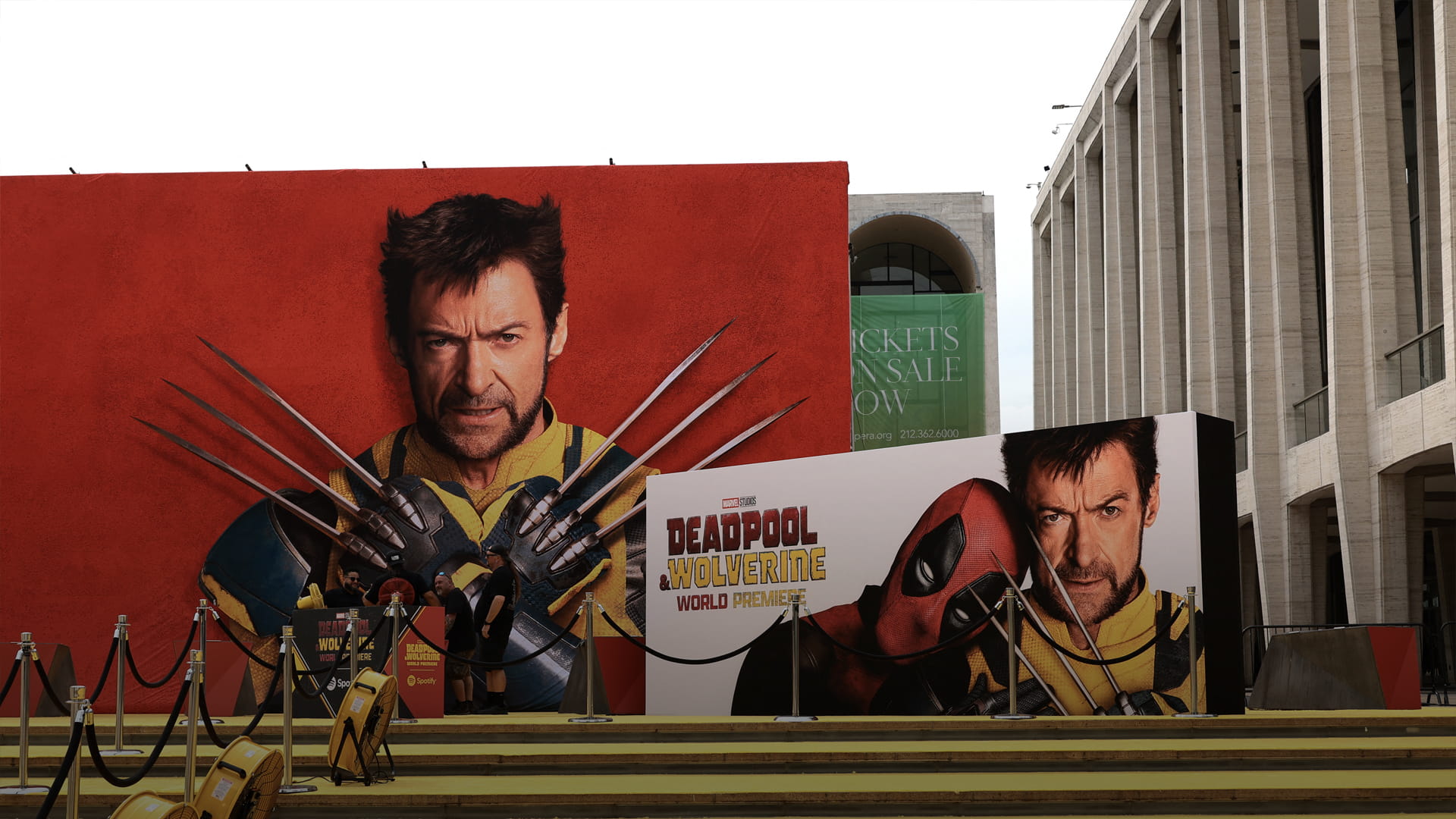 صورة بعنوان: "ديدبول أند وولفرين"يستعيد صدارة شباك التذاكر في الصالات الأميركية 