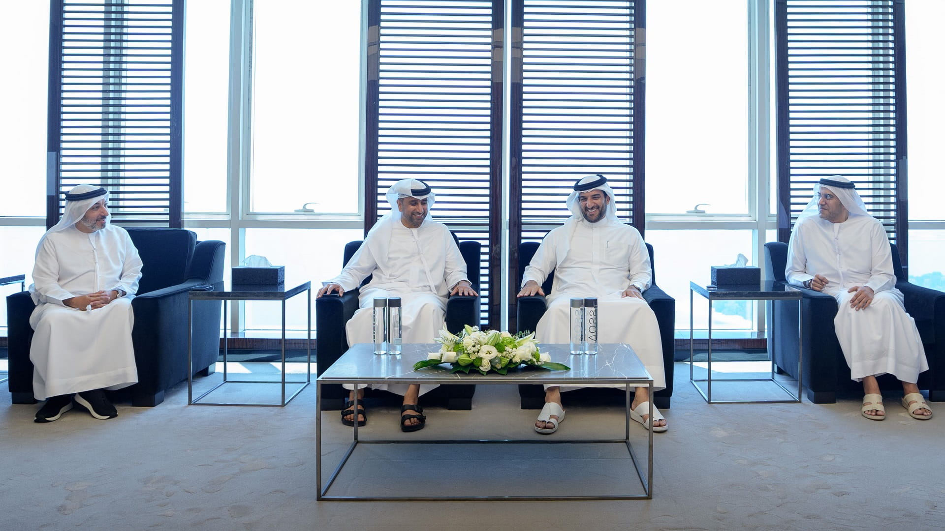 Image for the title: Sultan bin Ahmed receives "du" delegation 