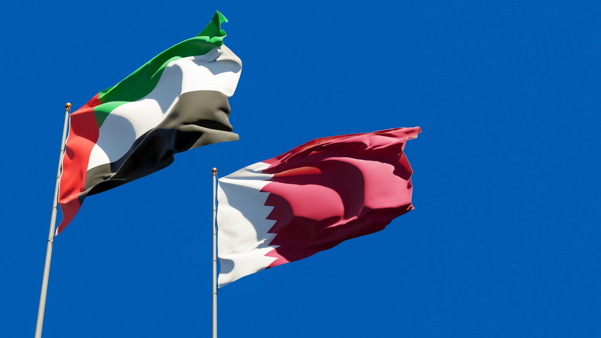 أمير قطر يستقبل طحنون بن زايد 