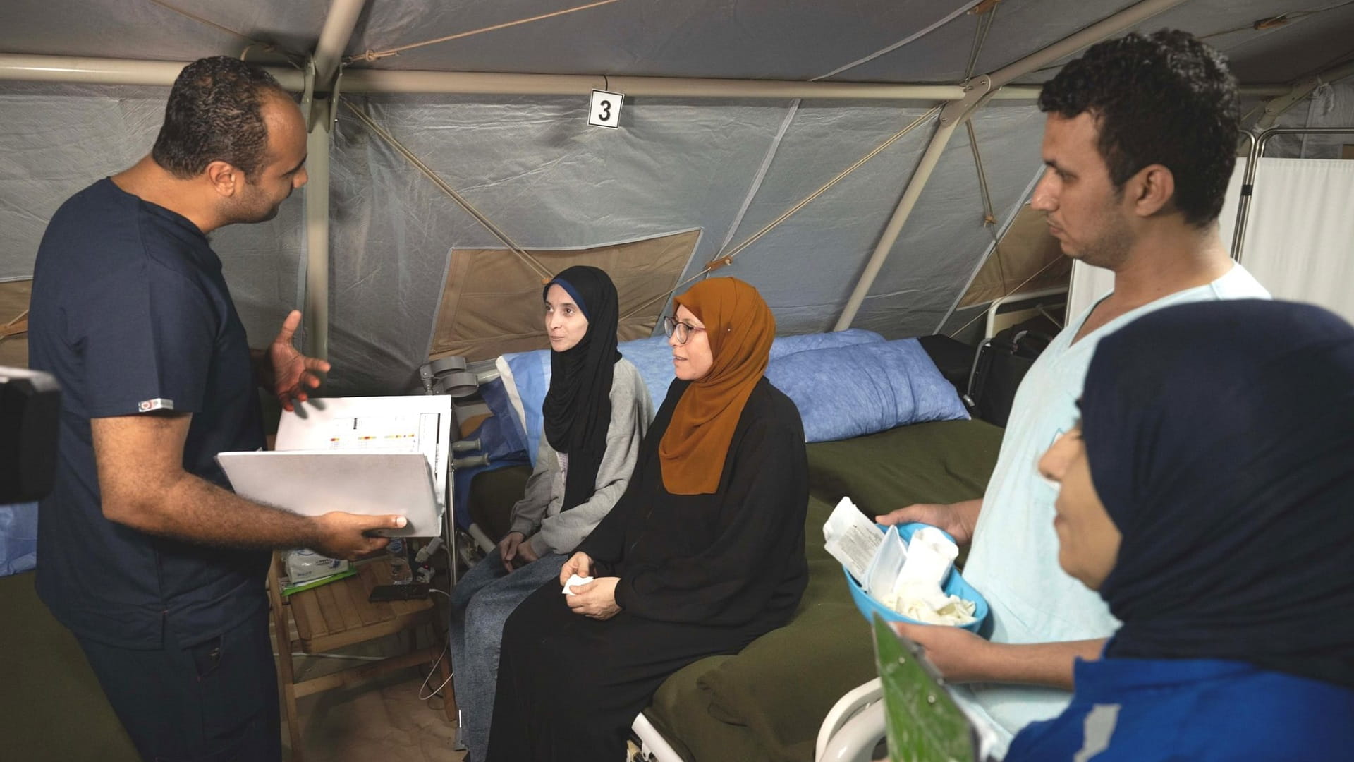 UAE Floating Hospital continues medical aid to Gazans 