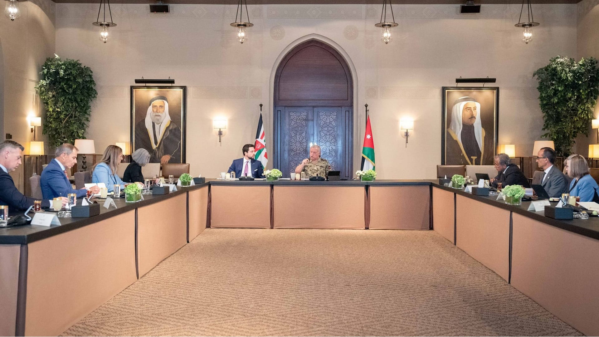 صورة بعنوان: العاهل الأردني يحذر من خطورة تطورات الأوضاع بالضفة الغربية 